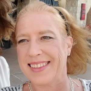 Meet your Posher, Danette